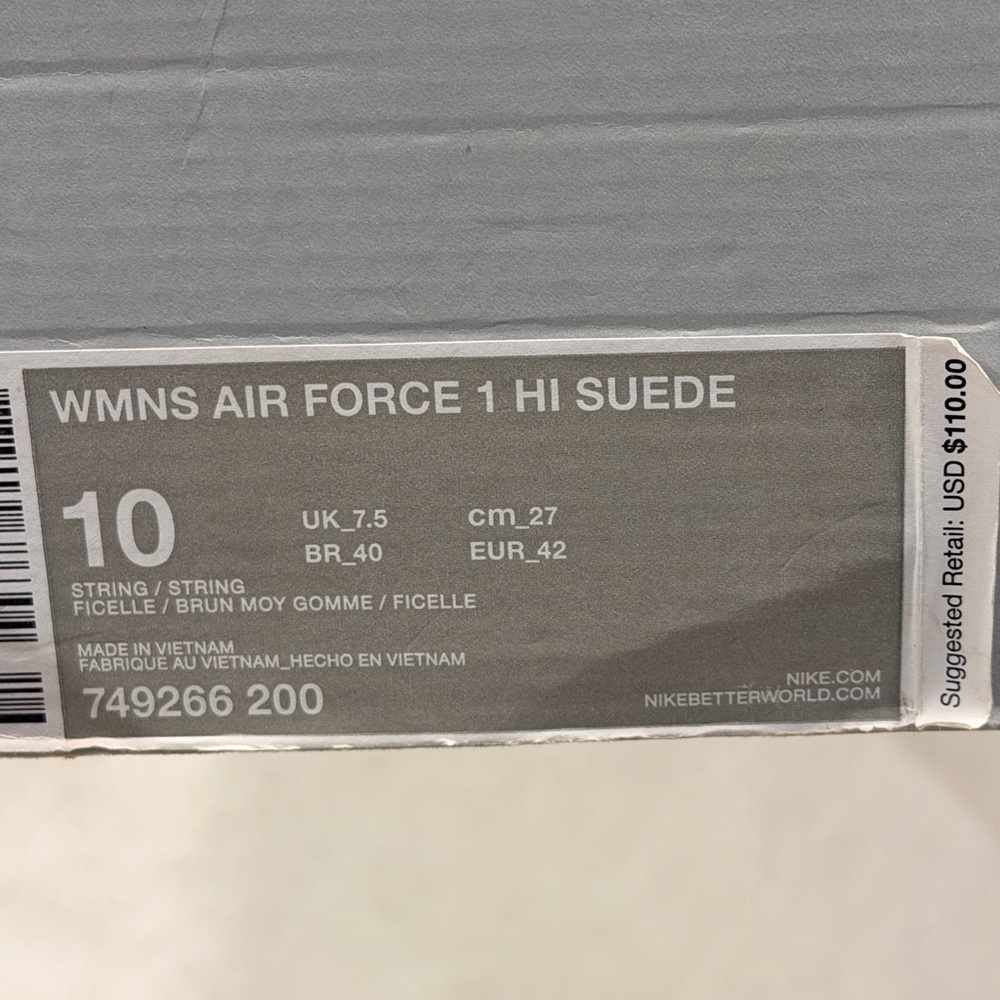 Women’s Vintage 2015 Clean neutral Nike AF1 Suede Highs 🤍 Style Code: 749266-200 - Picture 11 of 11